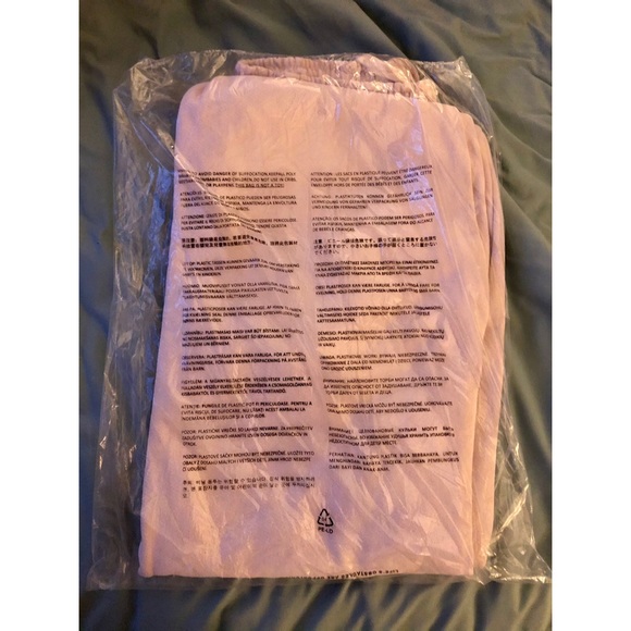 BOYS LIE “read me” sweatpants - Picture 4 of 5